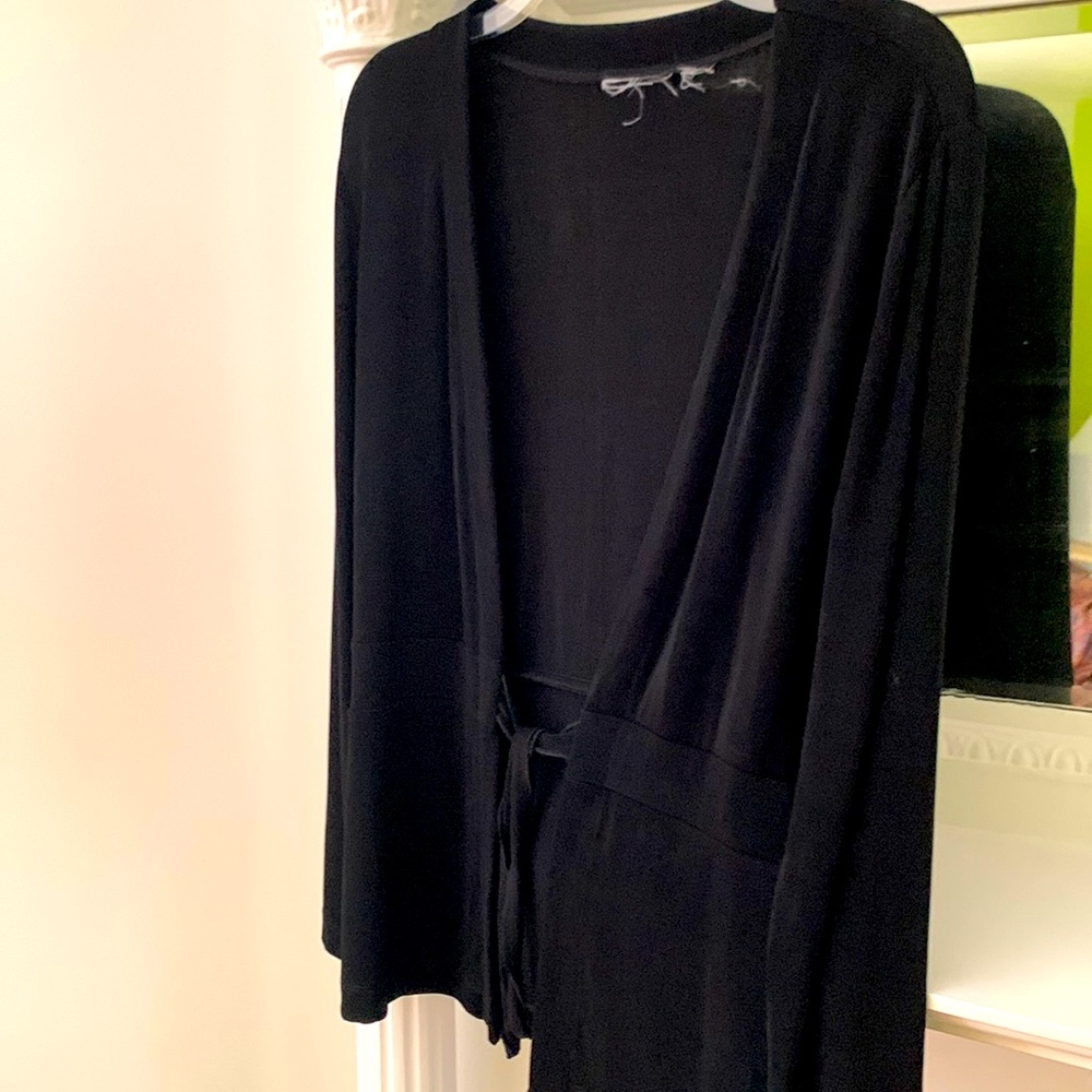 Chico’s Travelers cardigan/tunic  (24 inches long) . Perfect conditions. Size 1.